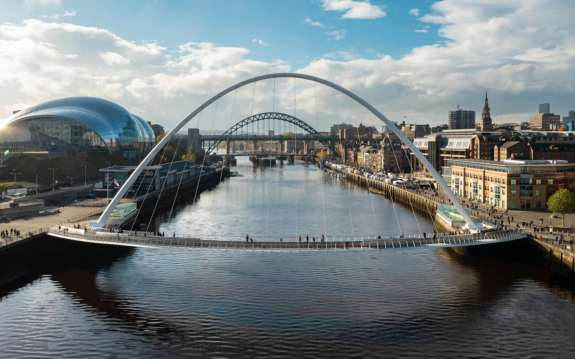 Ismeretlen szerző - wilkinsoneyre.com - Gateshead Millennium Bridge, Gateshead