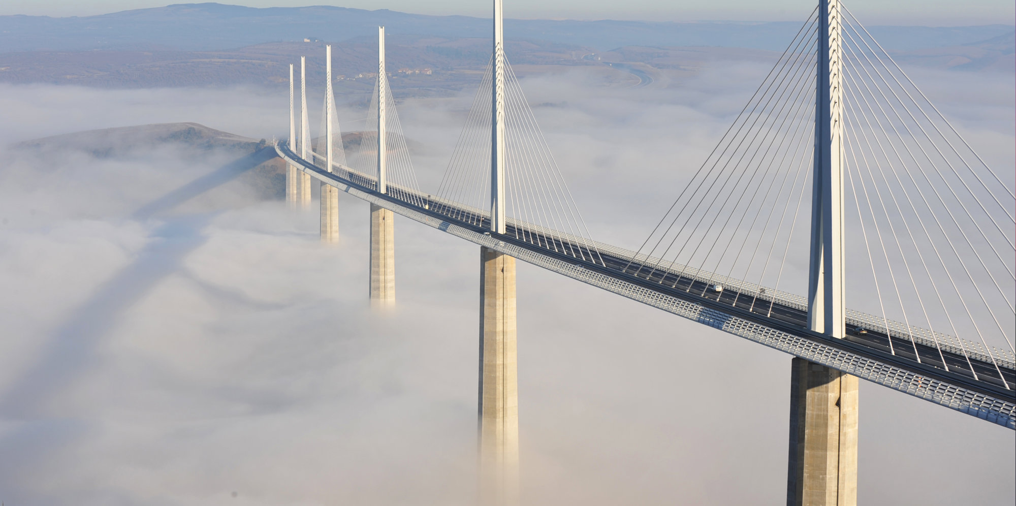 Ismeretlen szerző - Foster+Partners - Viaduc de Millau, Millau